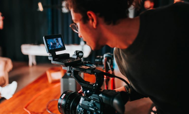 3 Types of Behind-the-Scenes Content You Need to Publish in 2021